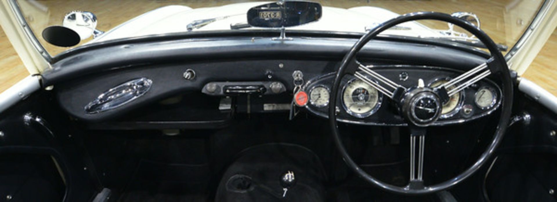 1961 Austin Healey 3000 Mark 2  Chassis number:HBT714945
Registration number: 234MYD  The Corgi - Image 14 of 15