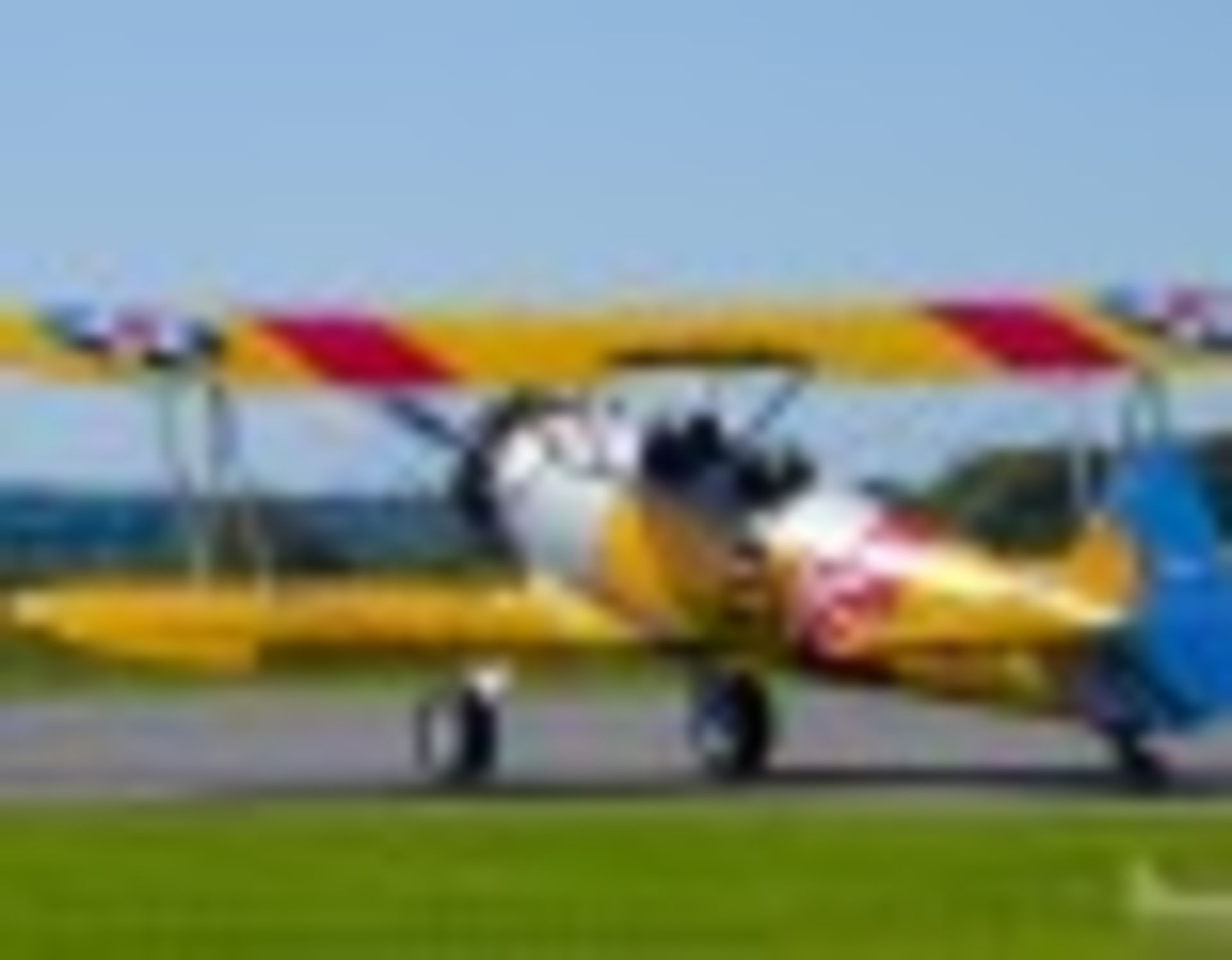 This Beautiful Boeing Stearman was Built 1942 and is painted in US Navy coloursa truly lovely - Image 3 of 12