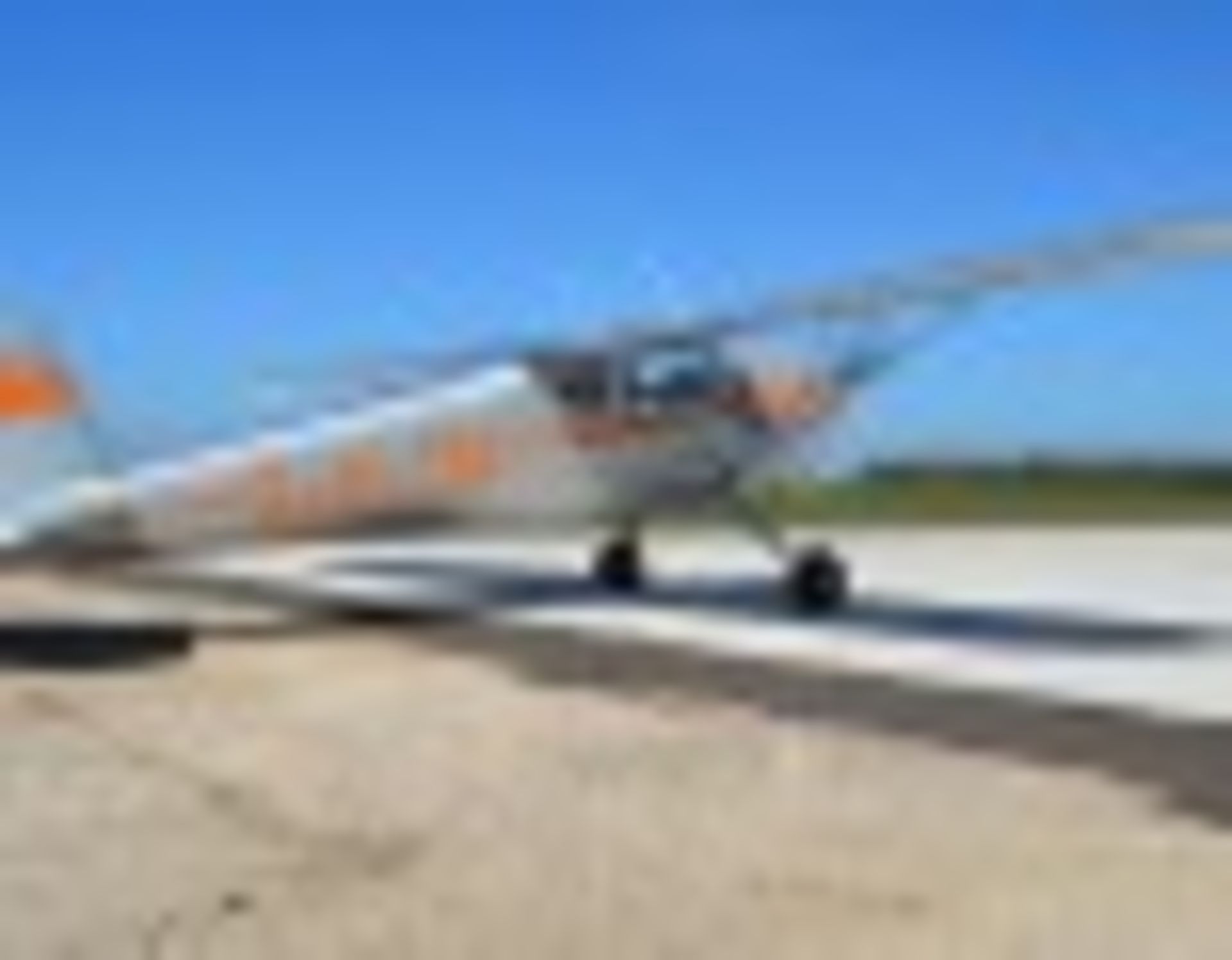 A stunning 1947 classic Cessna 140 just ready for some good old tail wheel fun. Theres not much to - Image 2 of 10