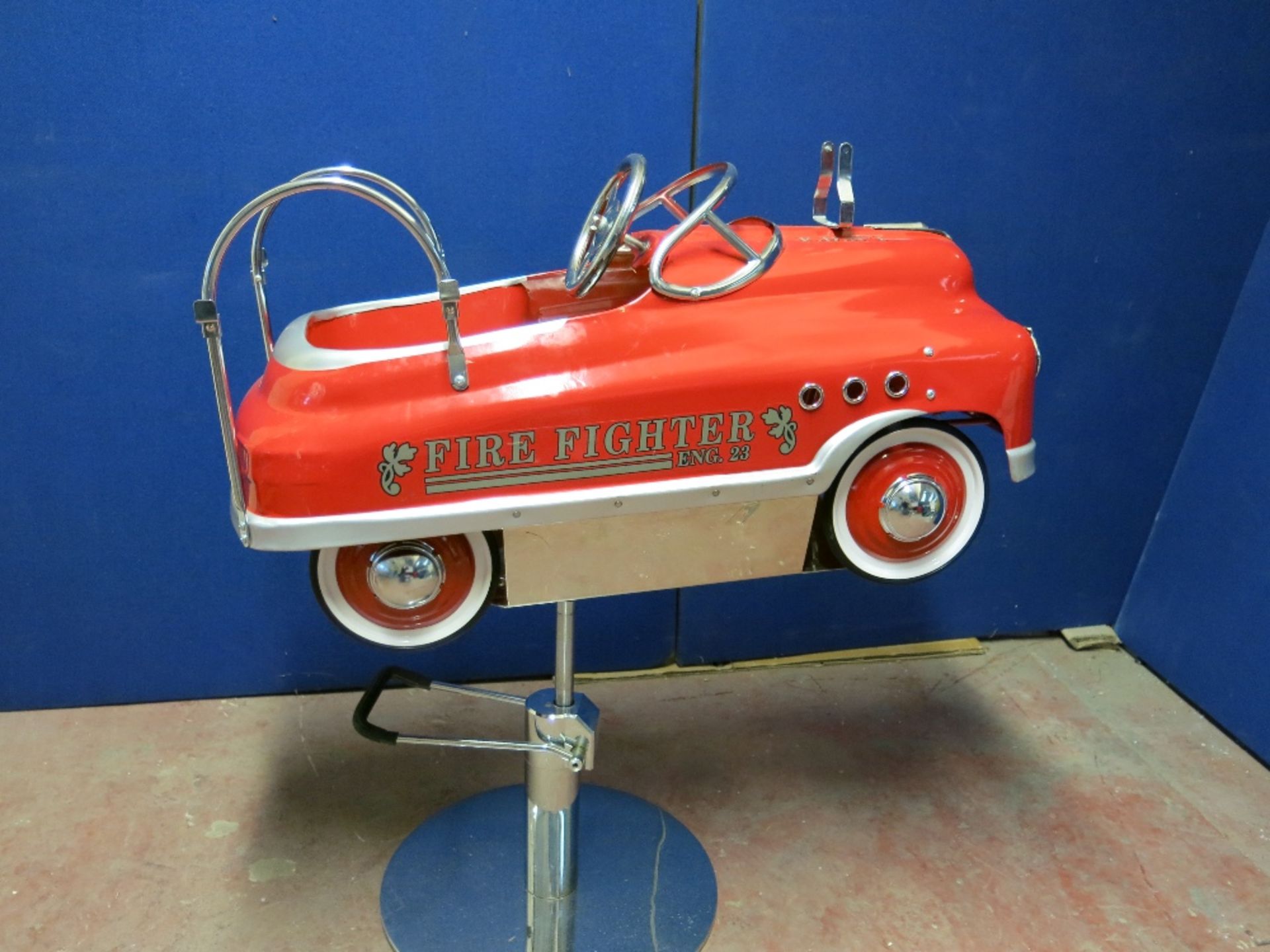 American Classic Comet Fire Fighters Metal Pedal Cart Children Hair Salon Chair - Image 9 of 12