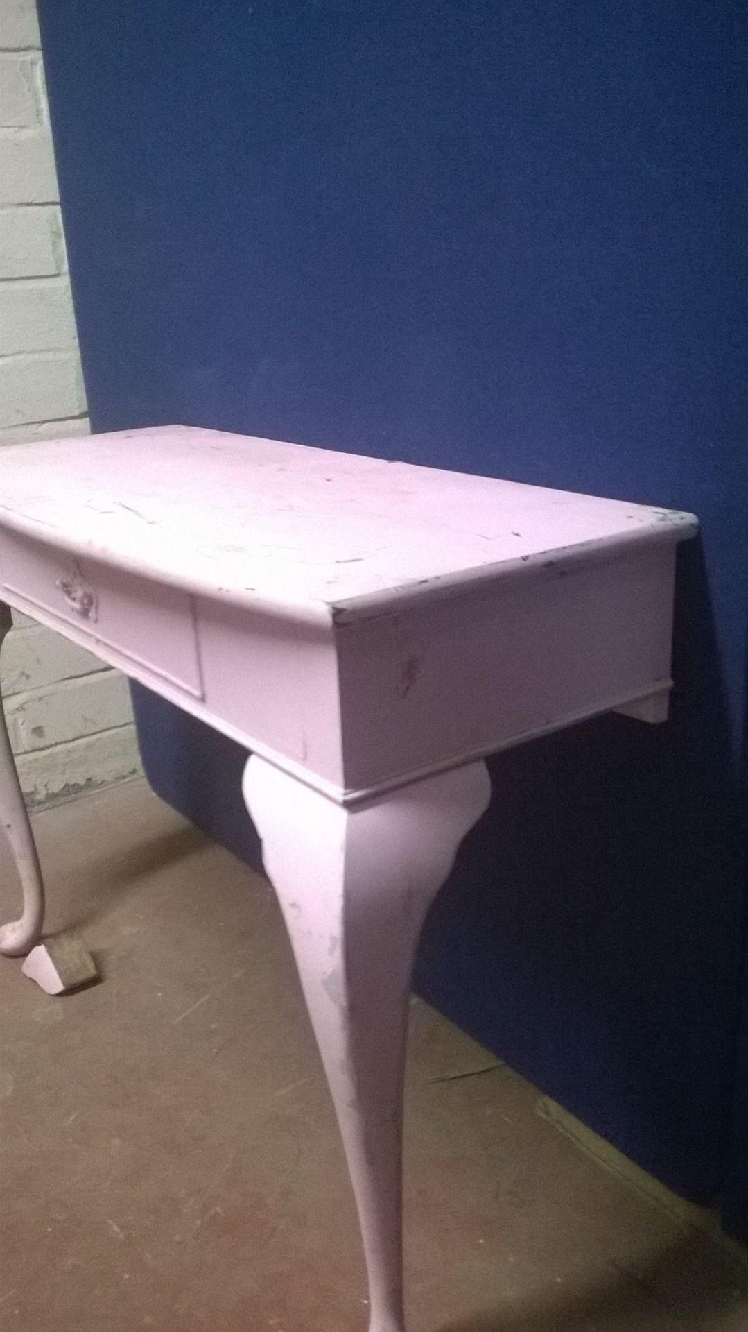 Shabby Chic Painted Wooden Salon Styling Station / Console Table with Single Drawer - Image 6 of 7