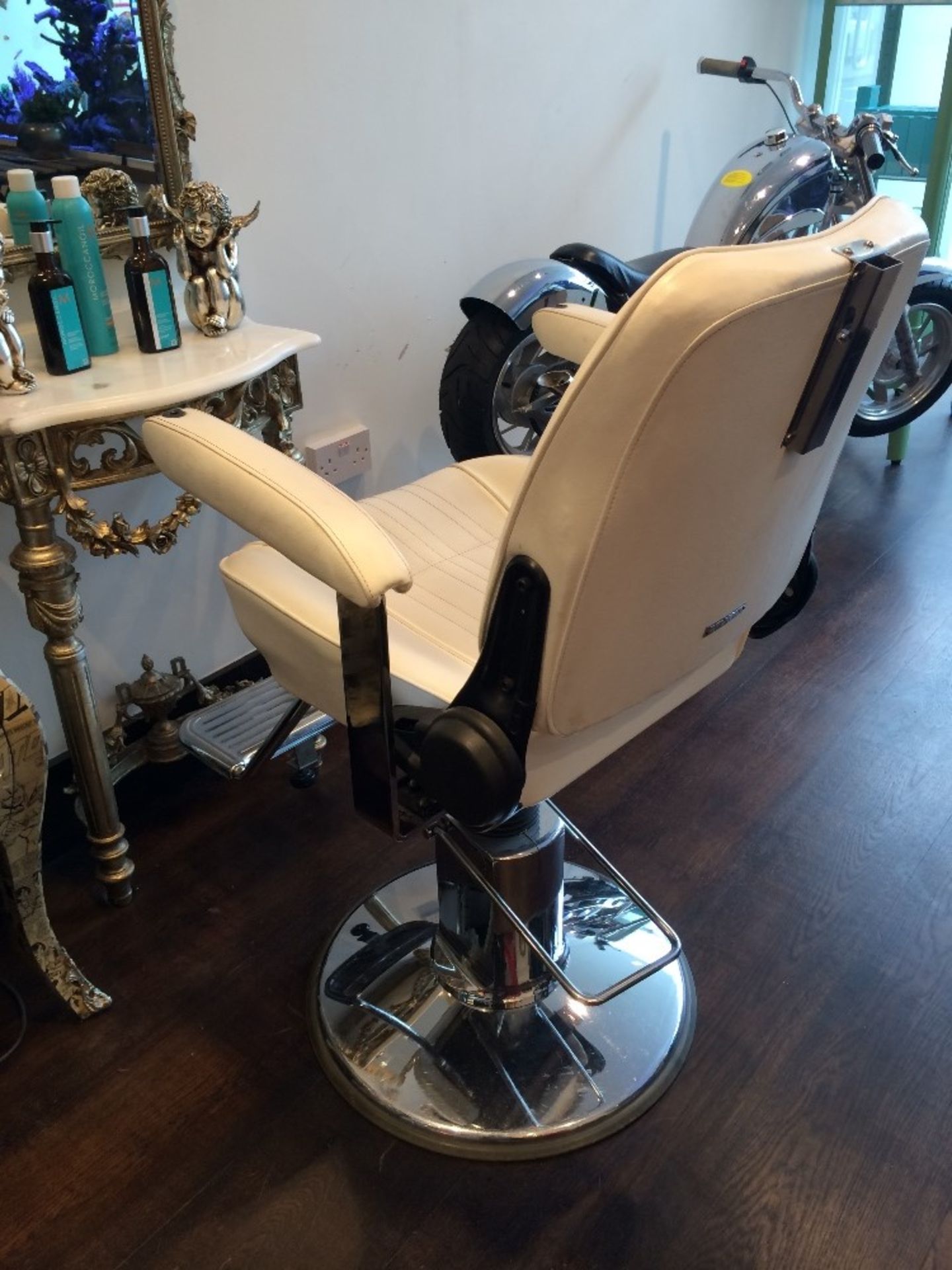 Takara Belmont GT Sportsman Hair Salon Chair