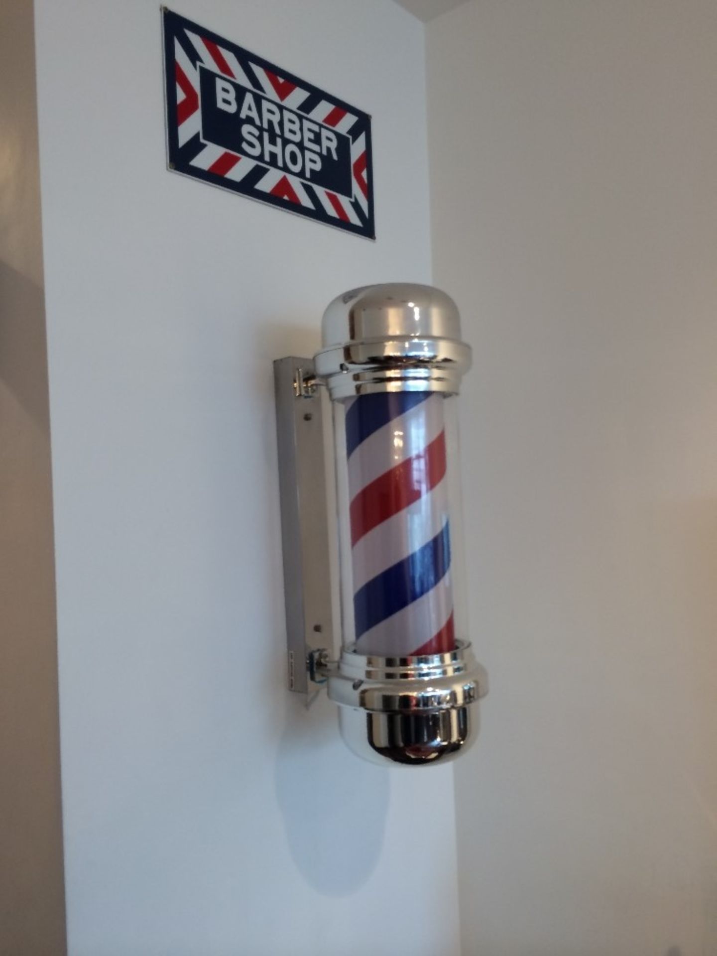 American Barbers Sign