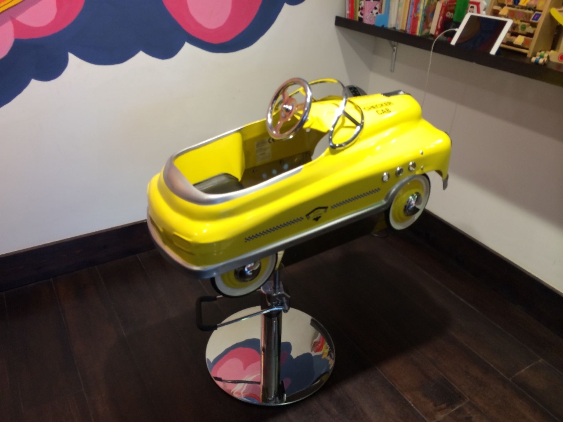 American Classic Comet Checker Cab Metal Pedal Cart Childrens Hair Salon Chair