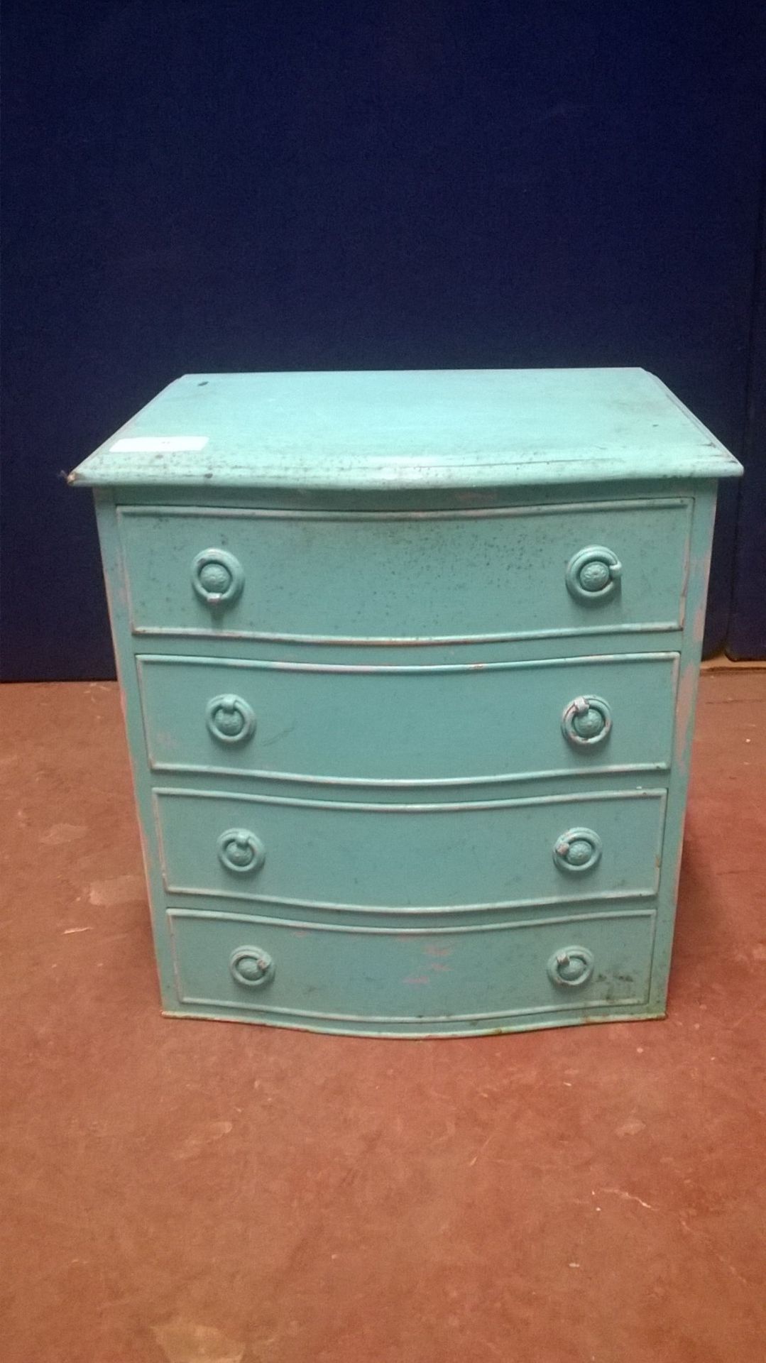 Shabby Chic Painted Wooden Bedside Cabinet / Chest of Drawers Unit