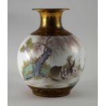 Porcelain Vase, Republican period  D. 10 cm, H. 12.5 cm. Spherical shape with slim neck and wide