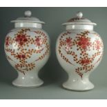Pair of porcelain covered vases, Qing period early 19th century  Export porcelain. H 23.5 cm.