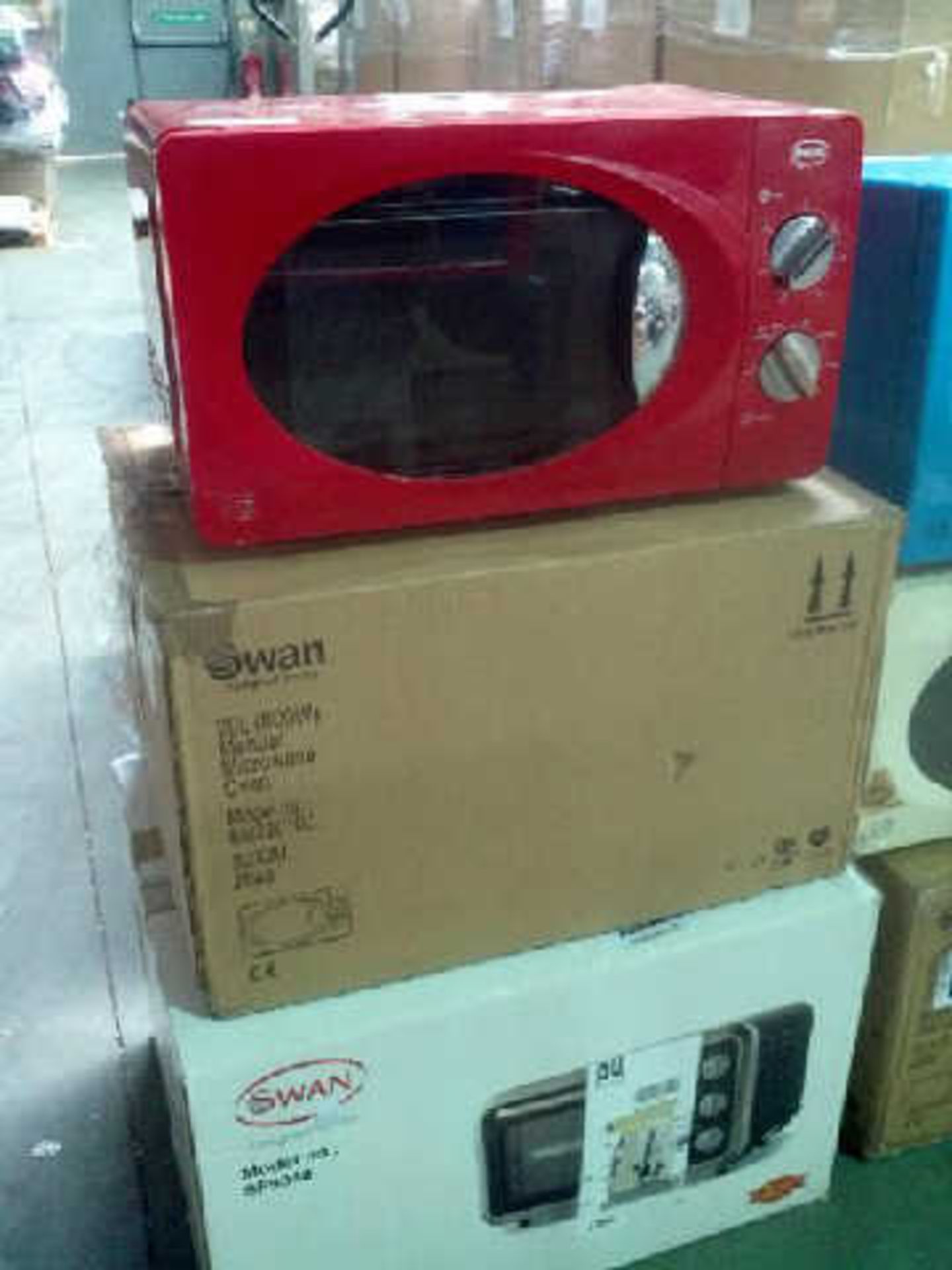 SWAN TOASTER OVEN AND 2 SWAN MICROWAVE OVENS RRP £240.00