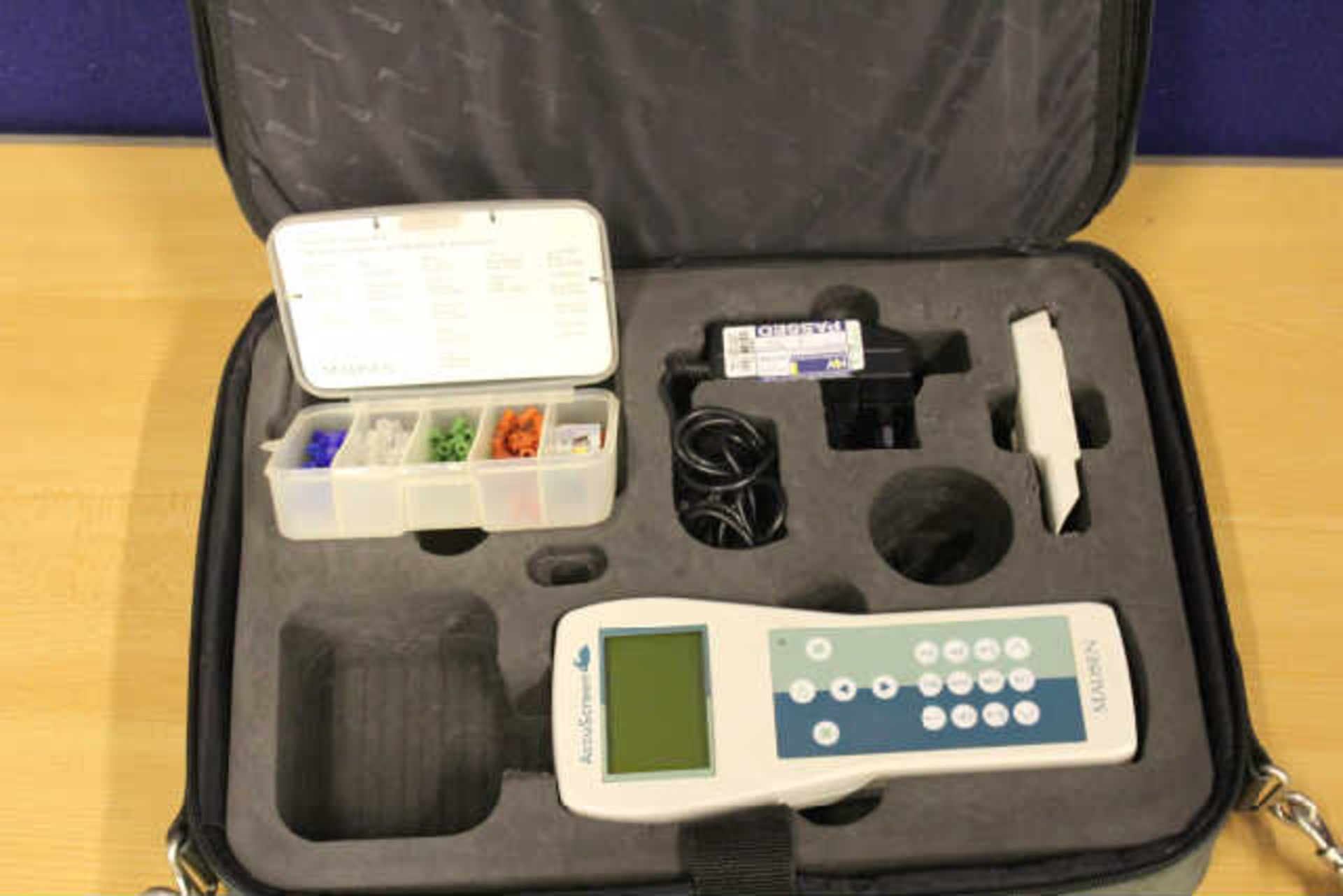MADSEN ACCUSCREEN PRO NEONATAL RELEX MONITOR WITH PROB ACCESSORY KIT AND CARRY CASE(COMES WITH PLUG,