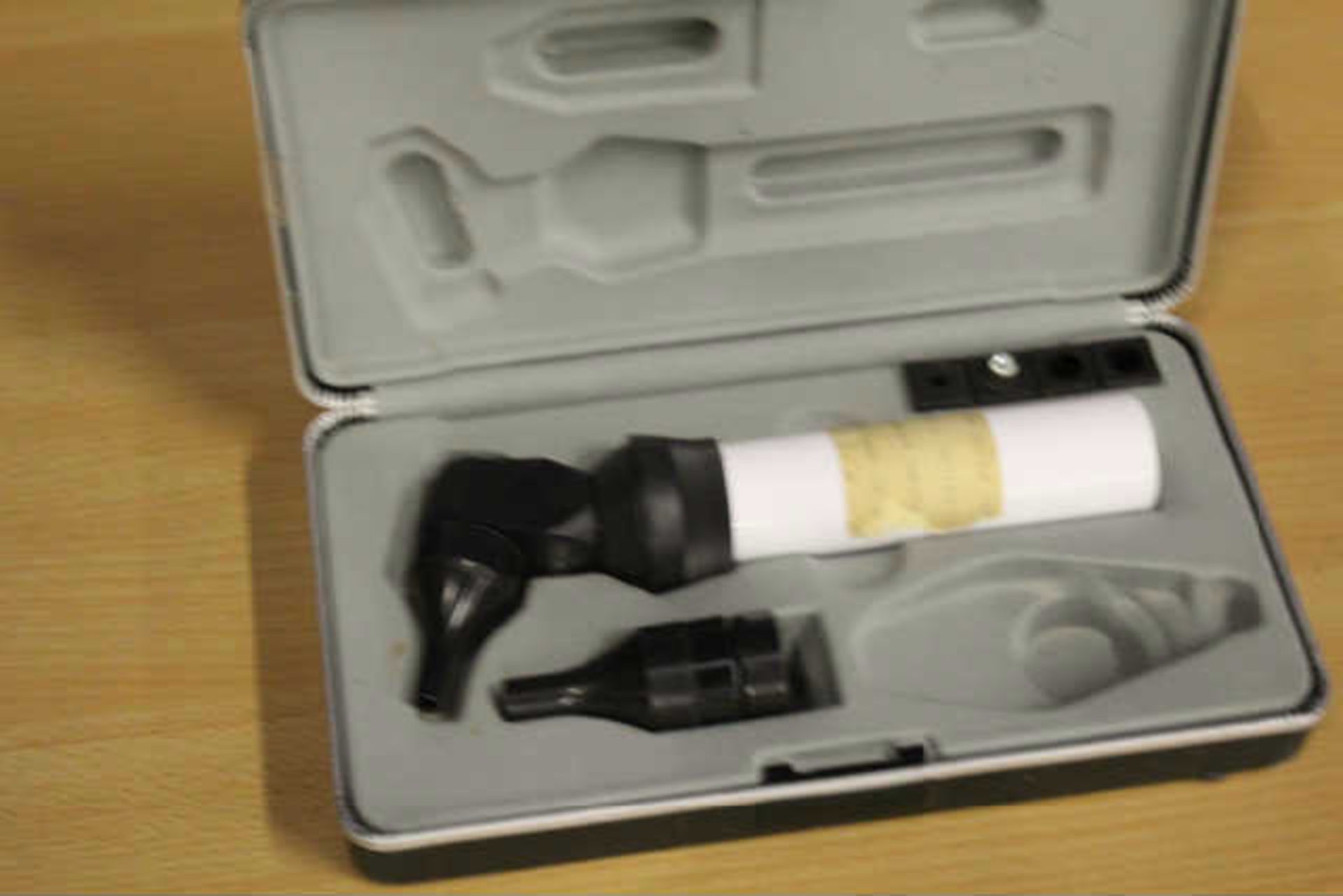 KEELER OTOSCOPE - IN A CASE