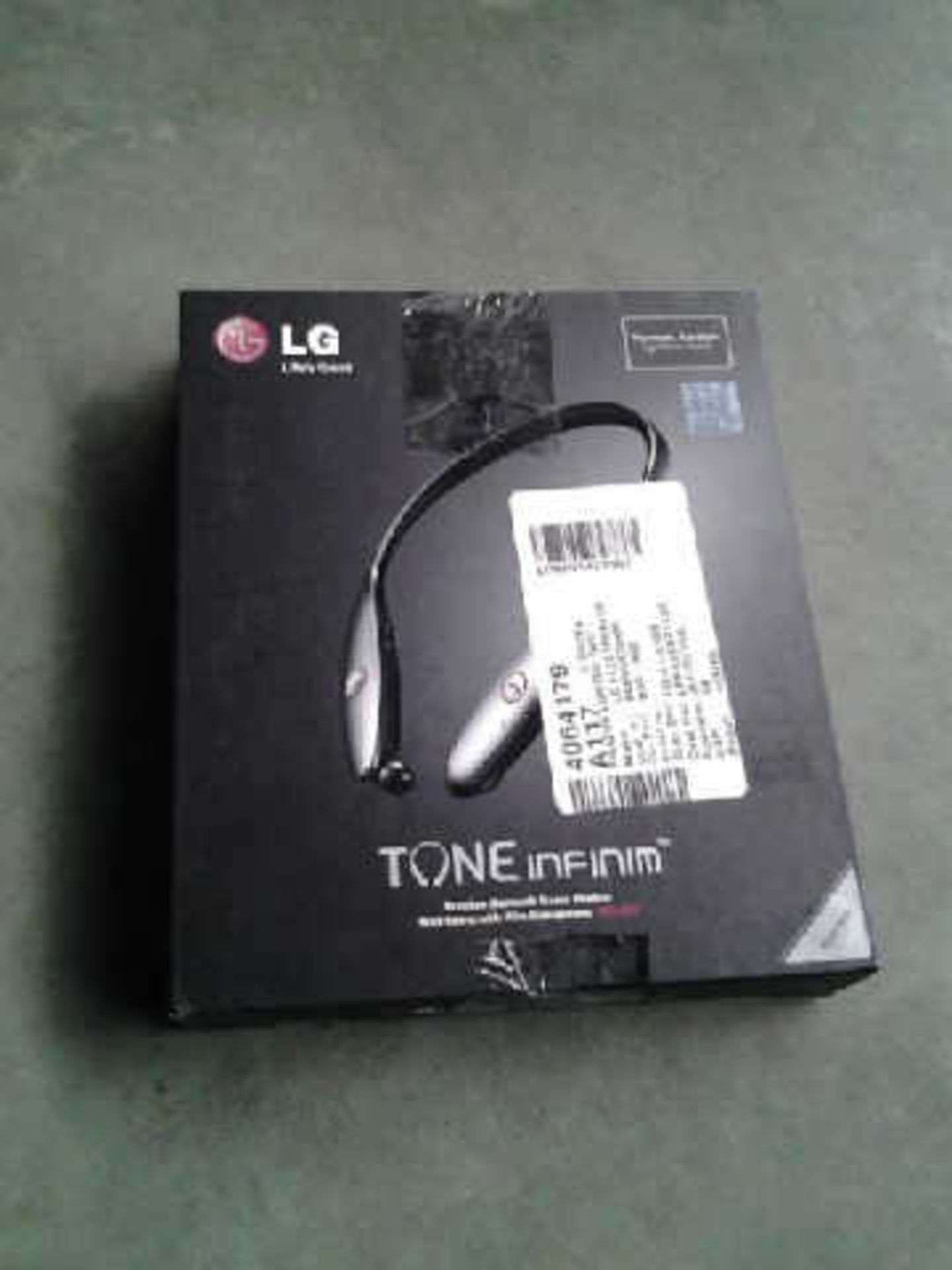 BOXED  LG TONE INFINIM HEADSET