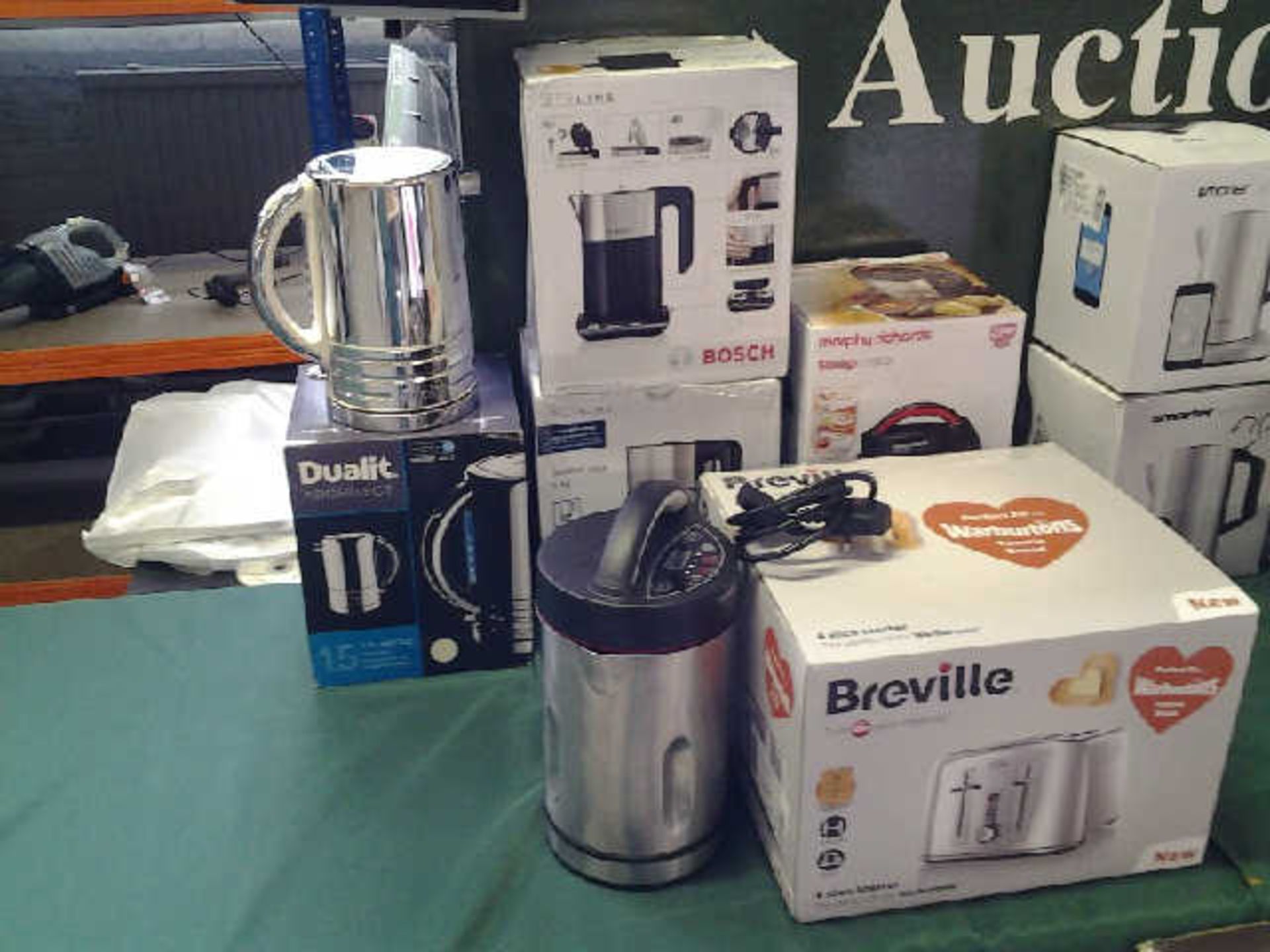 APPROX 6 ITEMS INCLUDING BREVILLE 4 SLICE TOASTER,  2 X MORPHY RICHARDS SOUPMAKER,  2 X BOSCH STY...