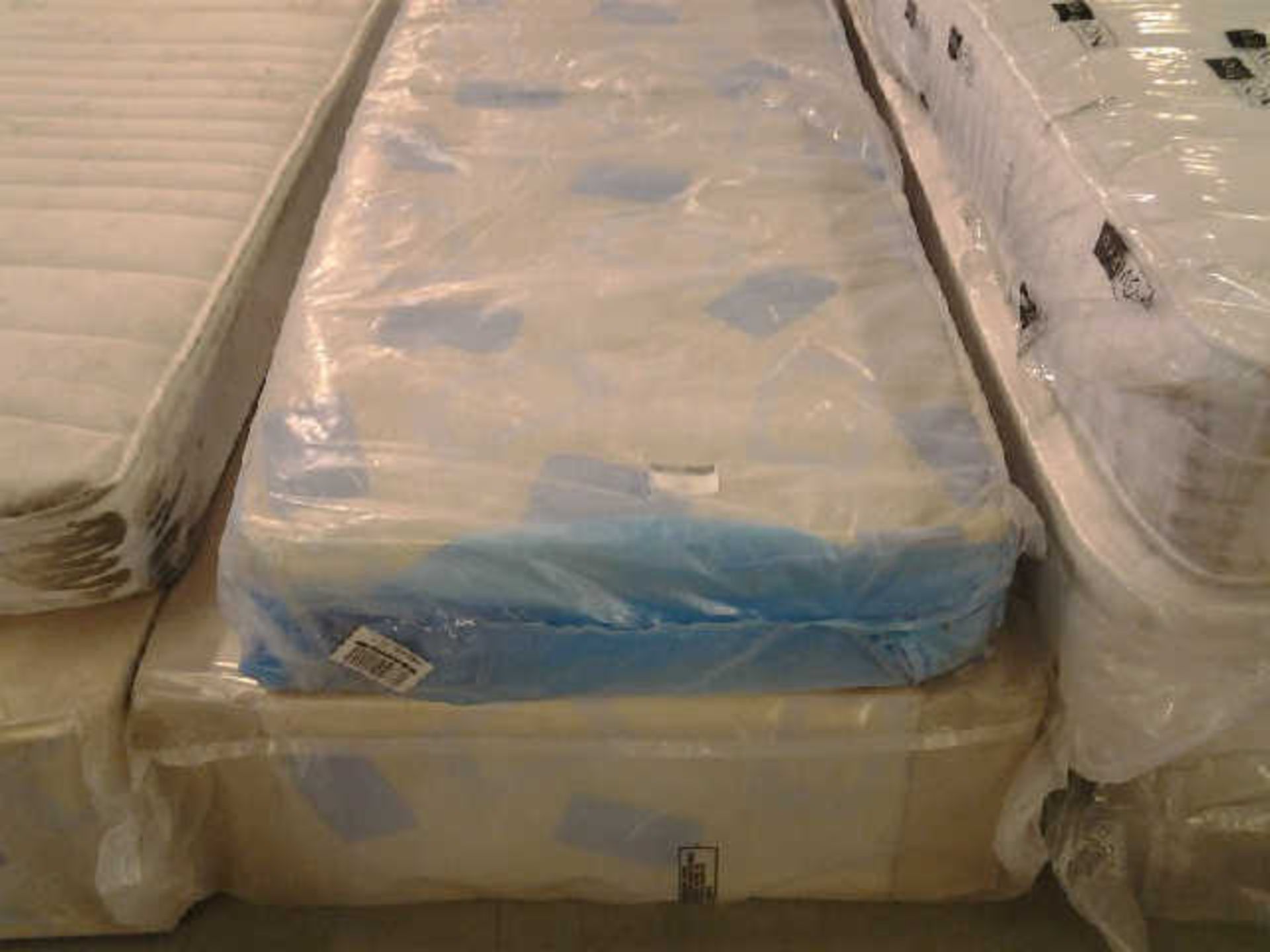 QUALITY BAGGED 2FT6 MATTRESS AND 3FT DIVAN BASE