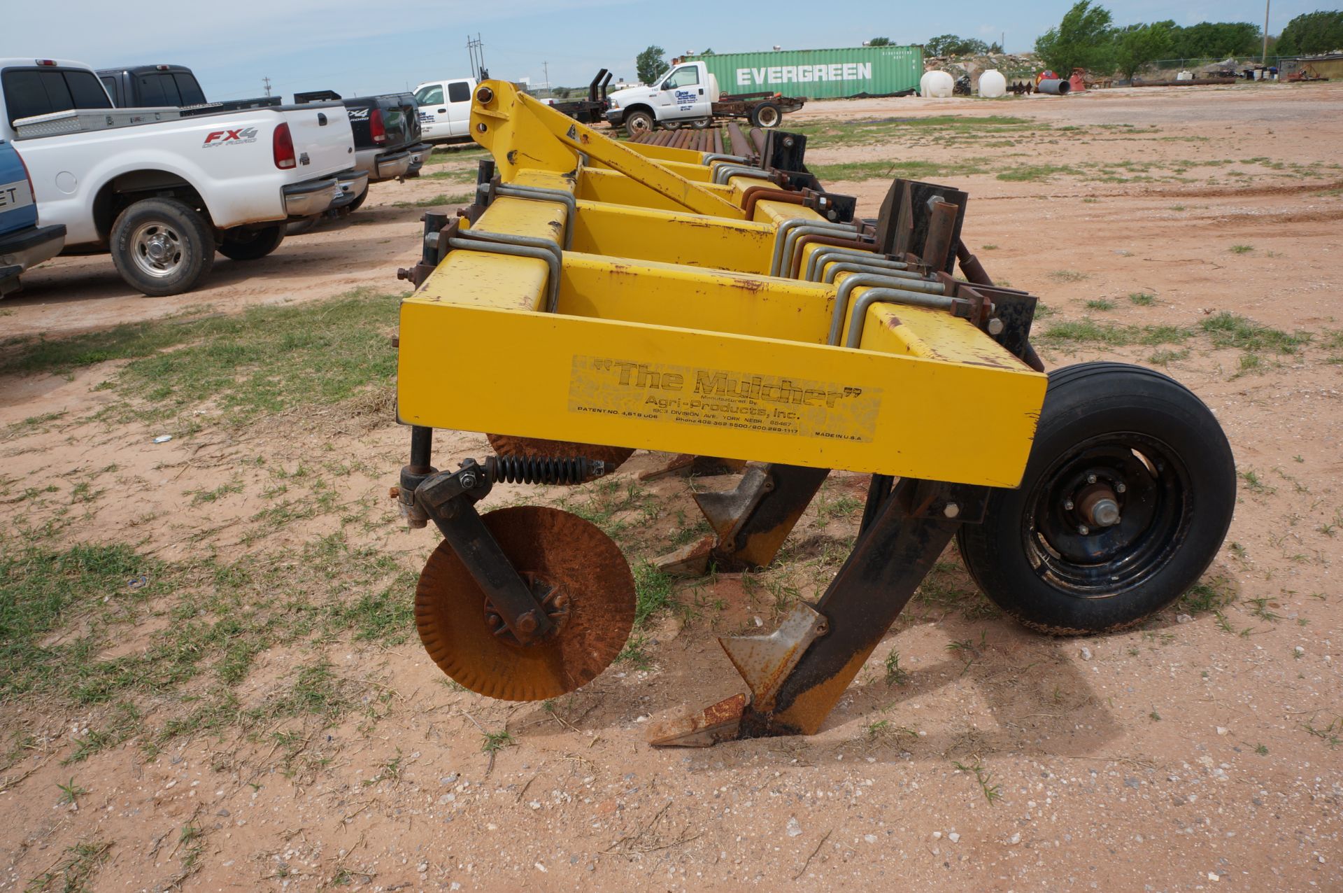 THE "MULCHER" BY AGRI-PRODUCTS 6-RIPPERS W/CUTTERS 3 PT. - Image 2 of 3