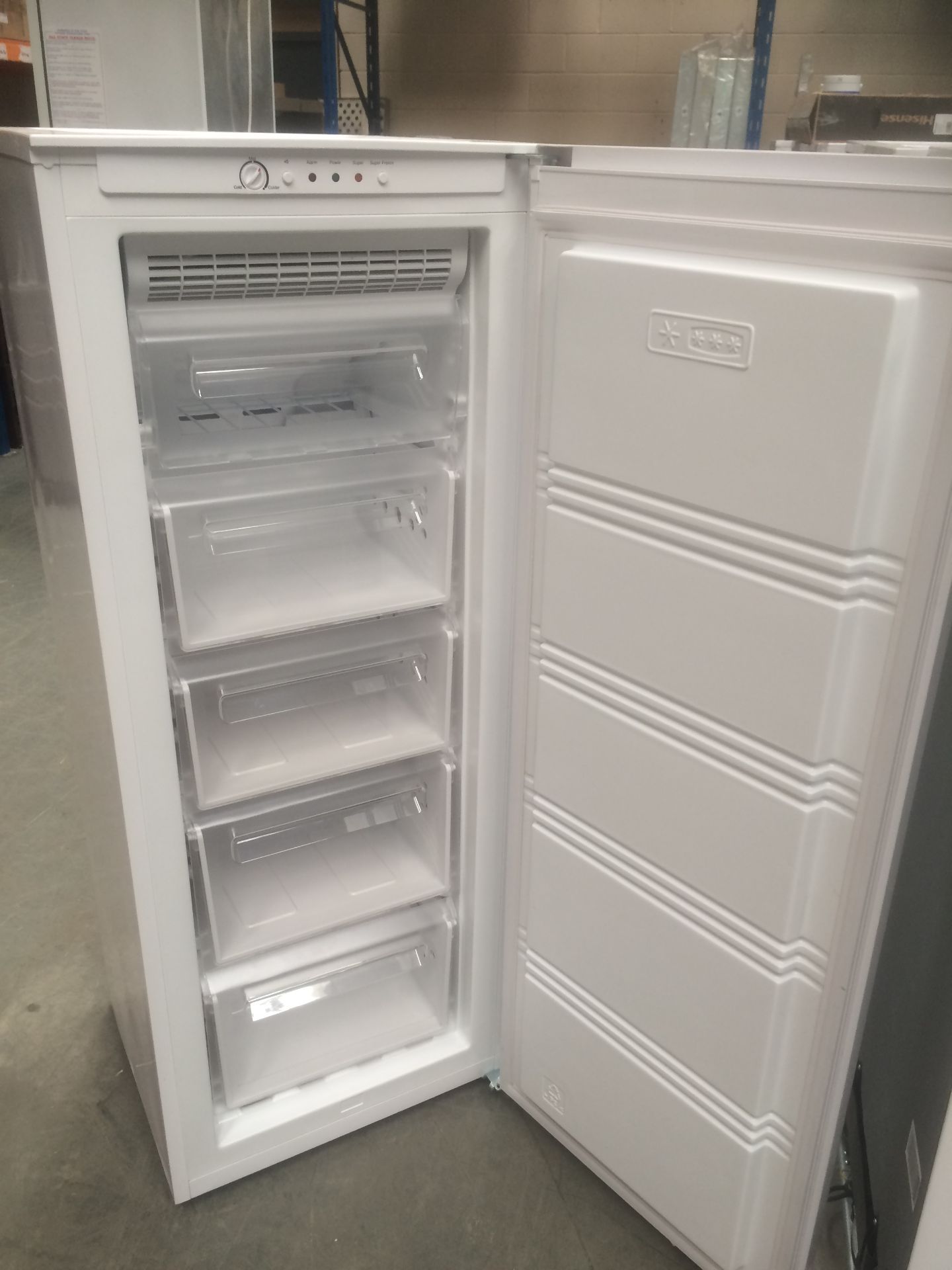 Fridgemaster freezer working 5 compartments 550mmX550mmX1440mm high - Image 2 of 3