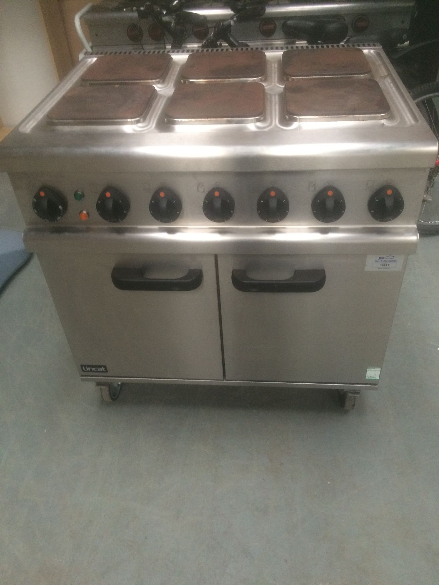 Lincat 6 Ring Electric Cooker Range,