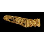 A Greek gold strap diadem Late 4th-early 3rd century BC; 12,5 cm (4,92 in) long; 33,5 (1,075 oz)