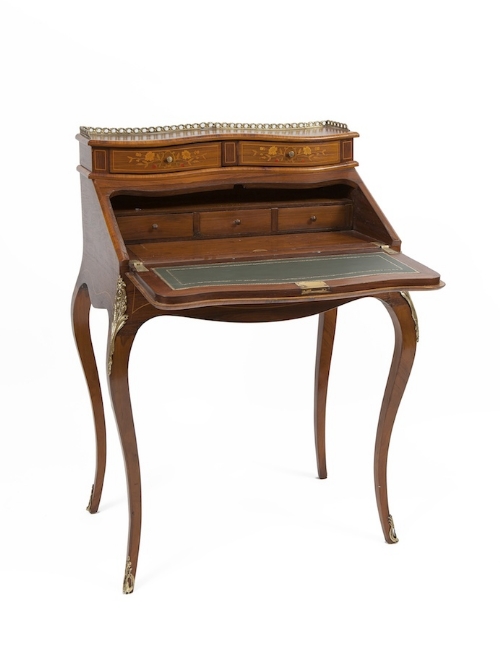 A LOUIS QUINZE STYLE INLAID ROSEWOOD BUR - Image 2 of 2