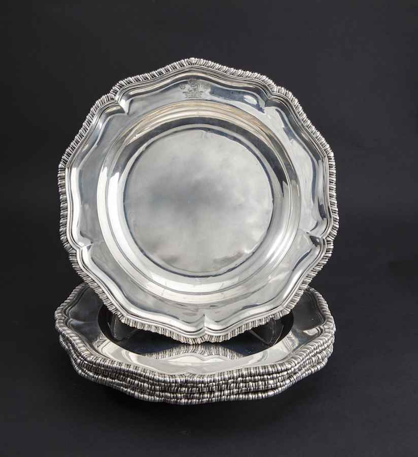 A FINE PAIR OF SILVER ENTREE DISHES AND - Image 2 of 2