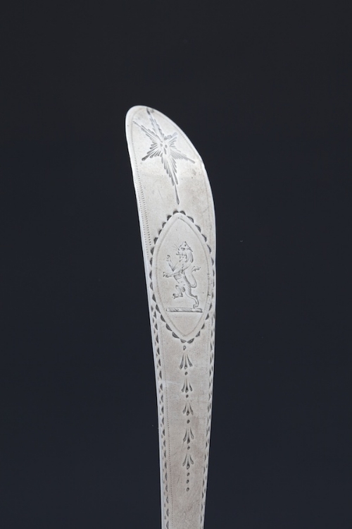 AN IRISH GEORGE III BRIGHT CUT ENGRAVED - Image 2 of 4