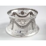 AN IRISH SILVER NEOCLASSICAL STYLE DISH