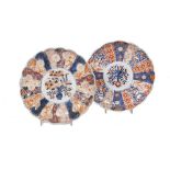 A PAIR OF JAPANESE IMARI PATTERN DISHES,