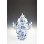 A LARGE 17TH CENTURY STYLE DUTCH DELFTWARE VASE AND COVER in the manner of Adrian Kock, of