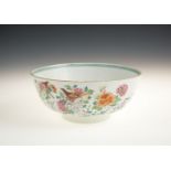 A CHINESE EXPORT PORCELAIN PUNCH BOWL, Qianlong (1736-95) of deep circular form, painted to the