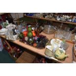 Three trays inc. Medina glass scent bottle, art glass, 1970s Hornsea pin dish inset with coloured