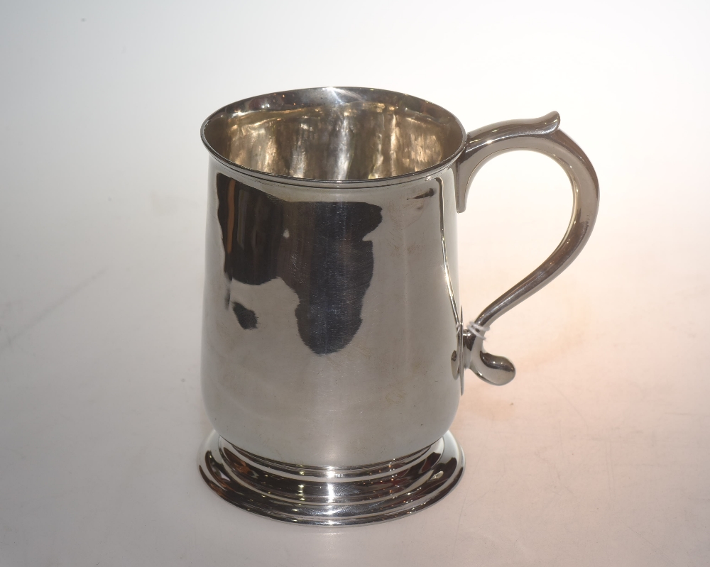 An Edward VIII silver tankard, Chester 1936, 12.8 troy ounces