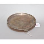 A Victorian silver card tray with beaded rim, London 1890 5.8n troy ounces