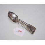 A set of six Victorian silver teaspoons, fiddle pattern engraved with a monogram. 2.9 troy ounces,