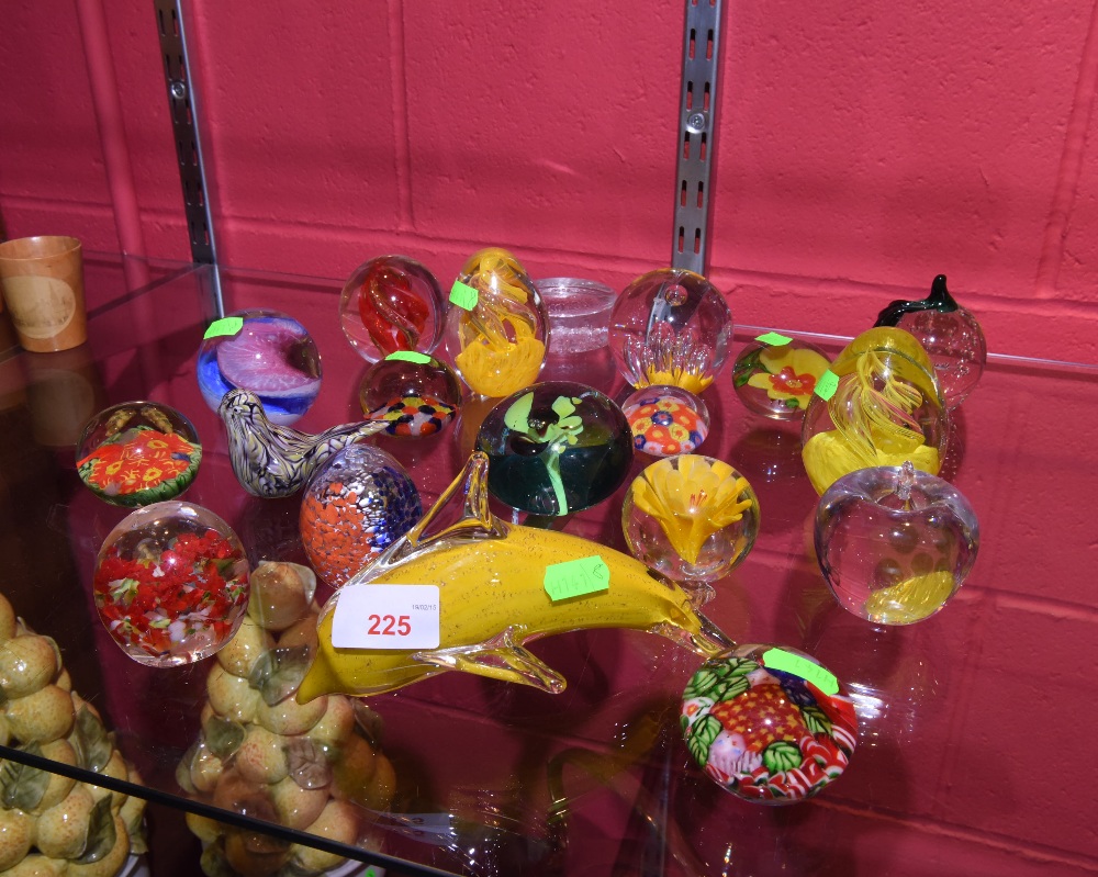 A group of 20th century glass paperweights, a glass model of a dolphin and a small glass bird (18)