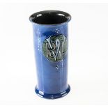 AN EARLY 20th CENTURY BRANNAM STUDIO POTTERY VASE, of cylindrical form, decorated in blue with