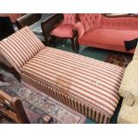 A boxed chaise longue