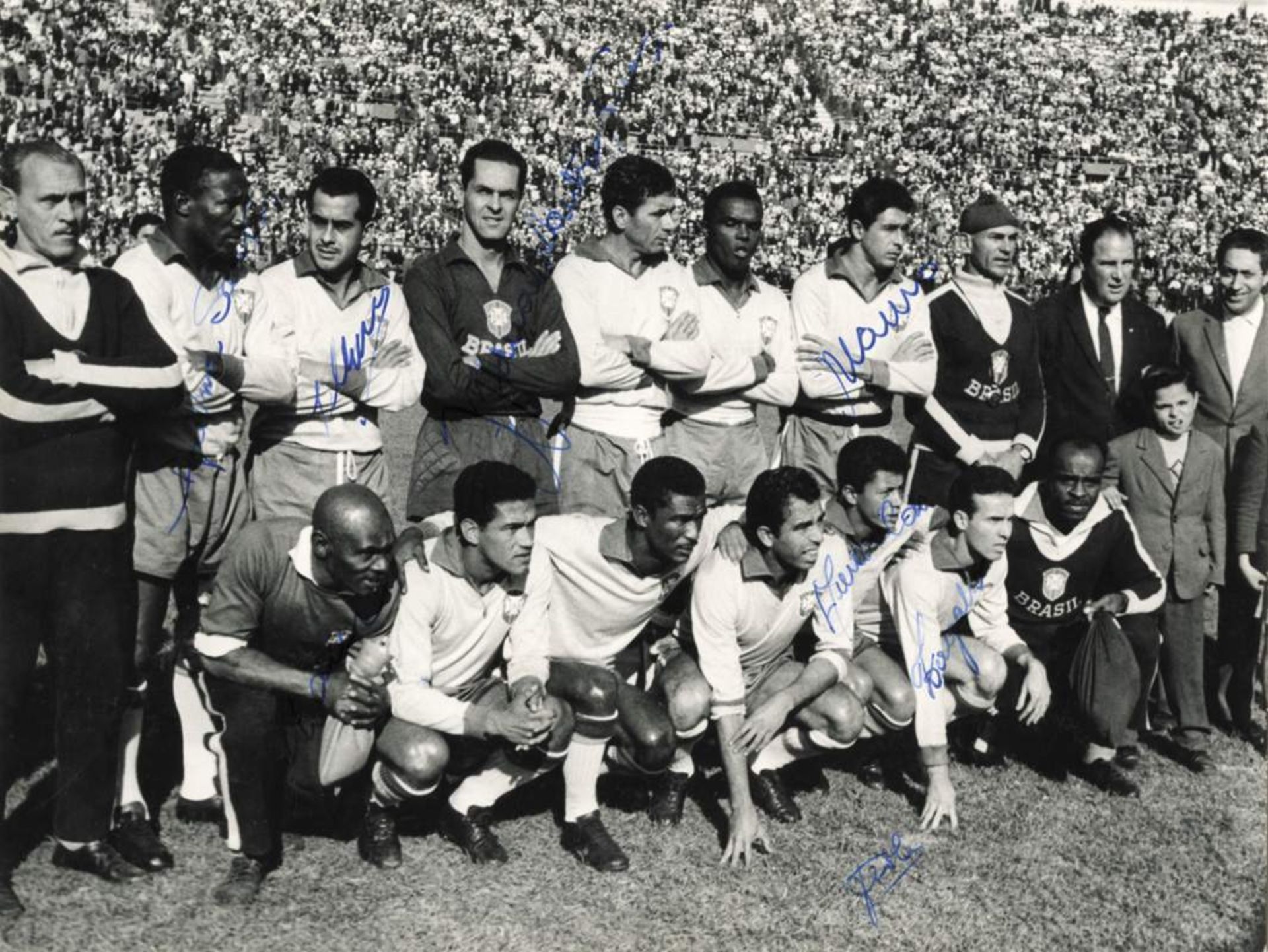 Autograph Football WorldCup Final 1962 Brazil - Black-and-white press photo "Team Brazil, final