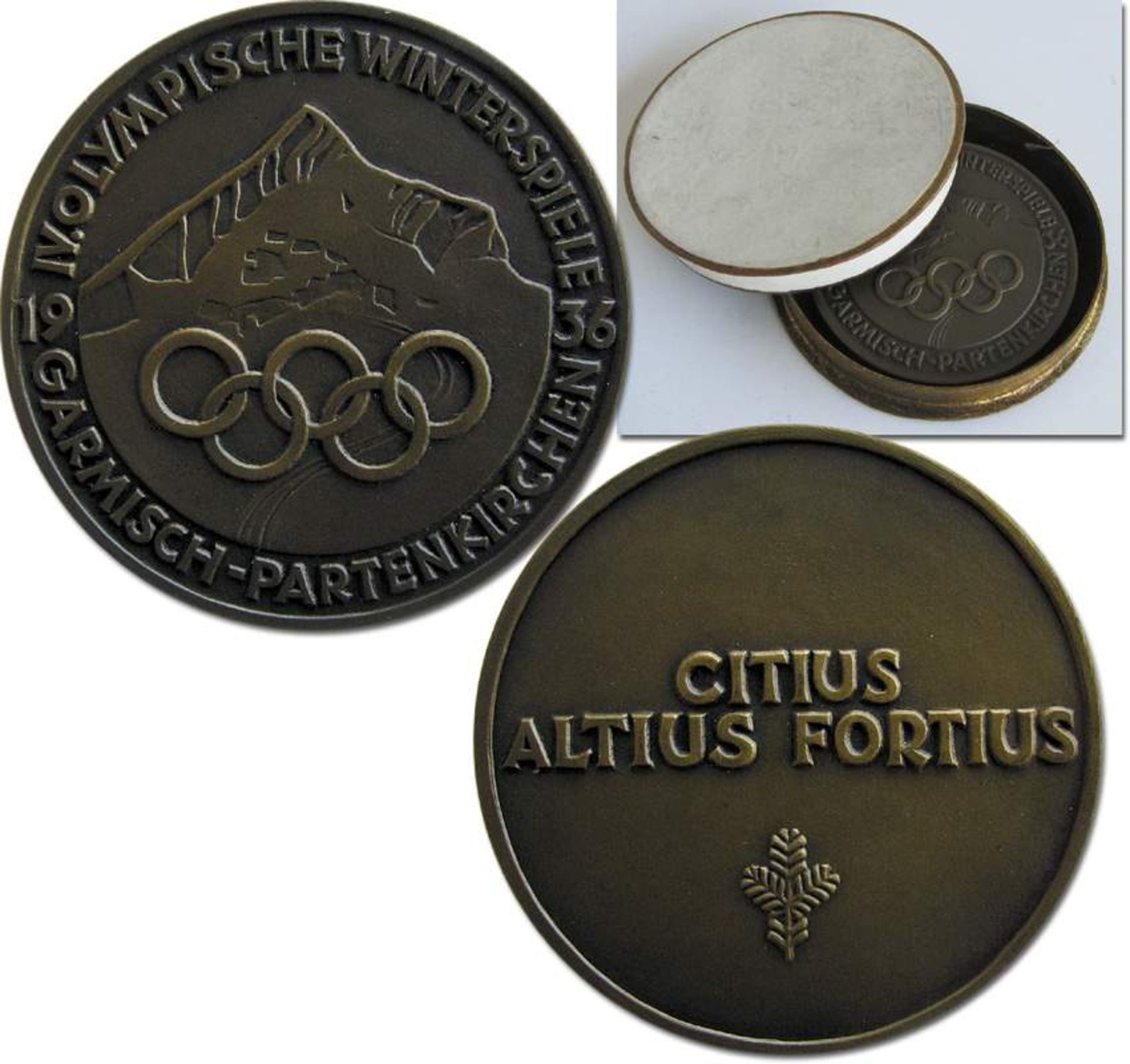 Olympic Winter games 1936. Official Participation - In period cardboard case with is caved with blue