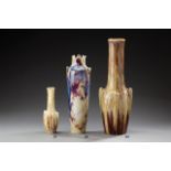 * EMILE DECOEUR (1876 - 1953) Grand vase cottelé rainuré à deux légères anses végétales en grès