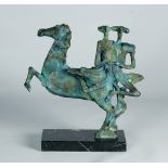 OSCAR ESTRUGA (Barcelona, 1933) “Maja y torero a caballo”, 1984 Bronce. 32 x 31 x 10 cms. (con