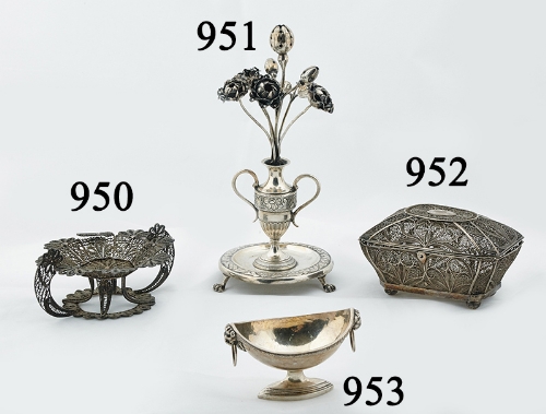 “Paliteiro” en plata portuguesa punzonada. Oporto, marcas de platero “JFS”, mediados del S. XIX.
