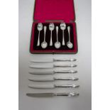 A set of six Hanoverian rat-tail teaspoons, Sheffield 1914, in fitted case; & a set of six tea