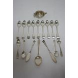 Nine late Victorian Fiddle pattern teaspoons, Sheffield 1894 by J. Round & Sons; four coffee spoons;