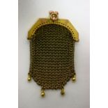 A 9ct gold small mesh sovereign purse; London import marks for 1911. (15.5gm)