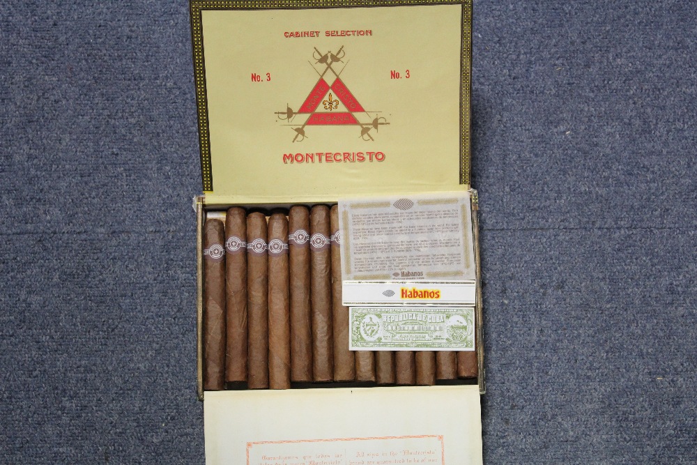 A box of twenty-five Montecristo Habana cigars. - Image 3 of 3