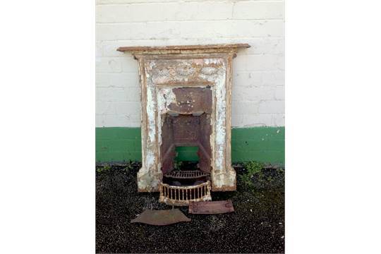 Large Victorian fireplace including grat - Image 2 of 2