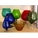 7 items of coloured glass.
