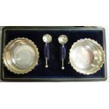 A pair of Edwardian silver bowl design s