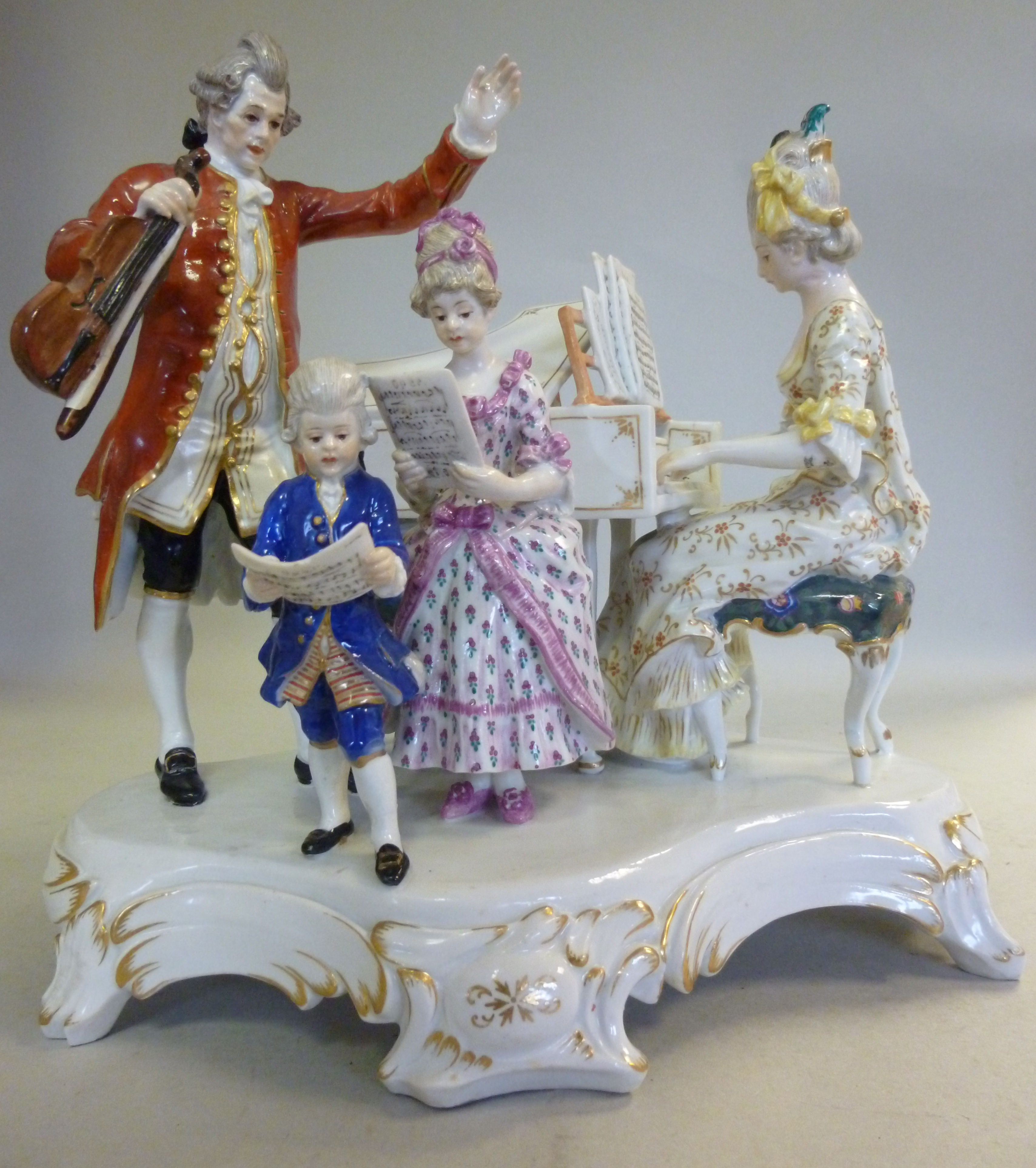 An early 20thC Meissen porcelain group '