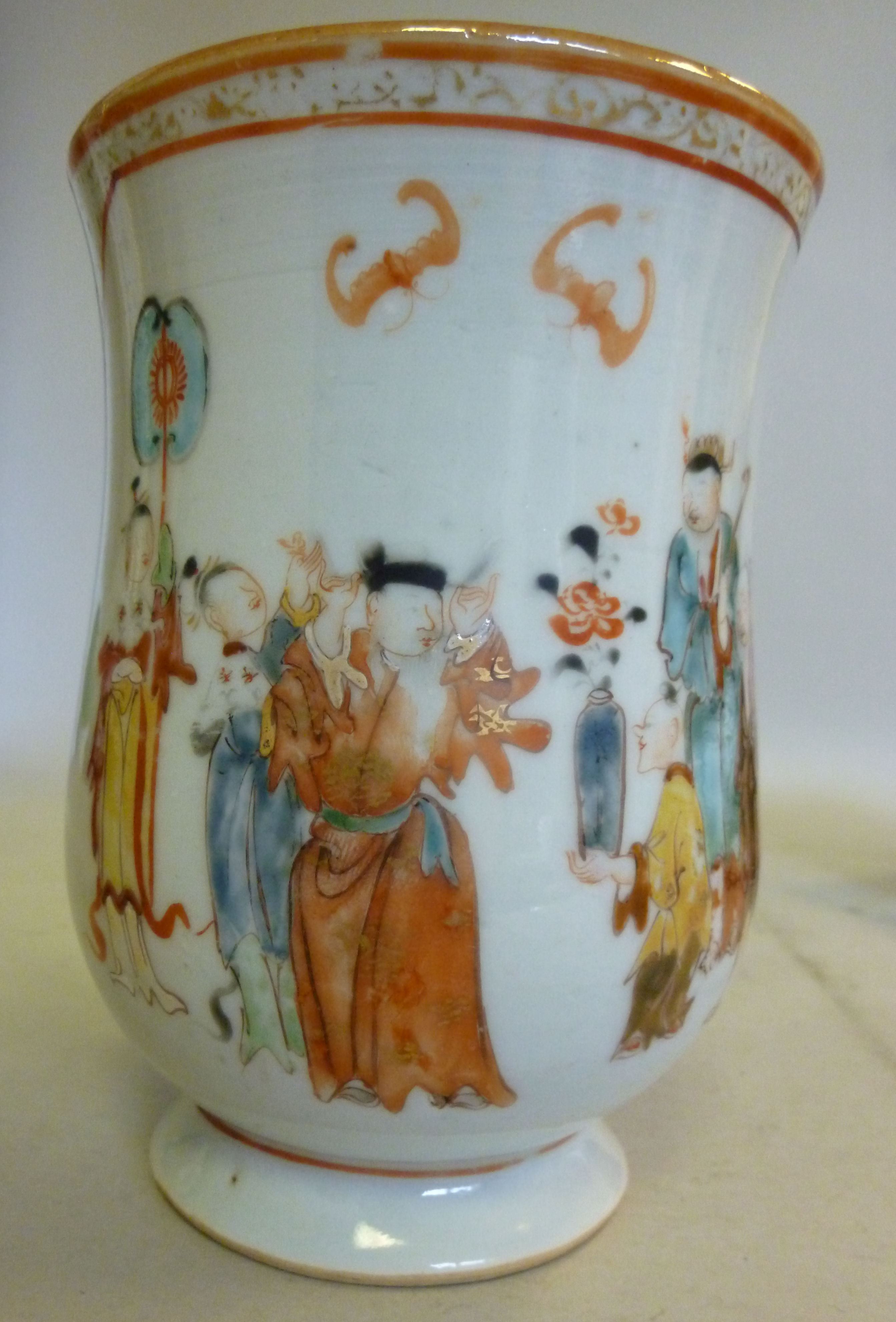 A late 18thC Chinese porcelain tankard o