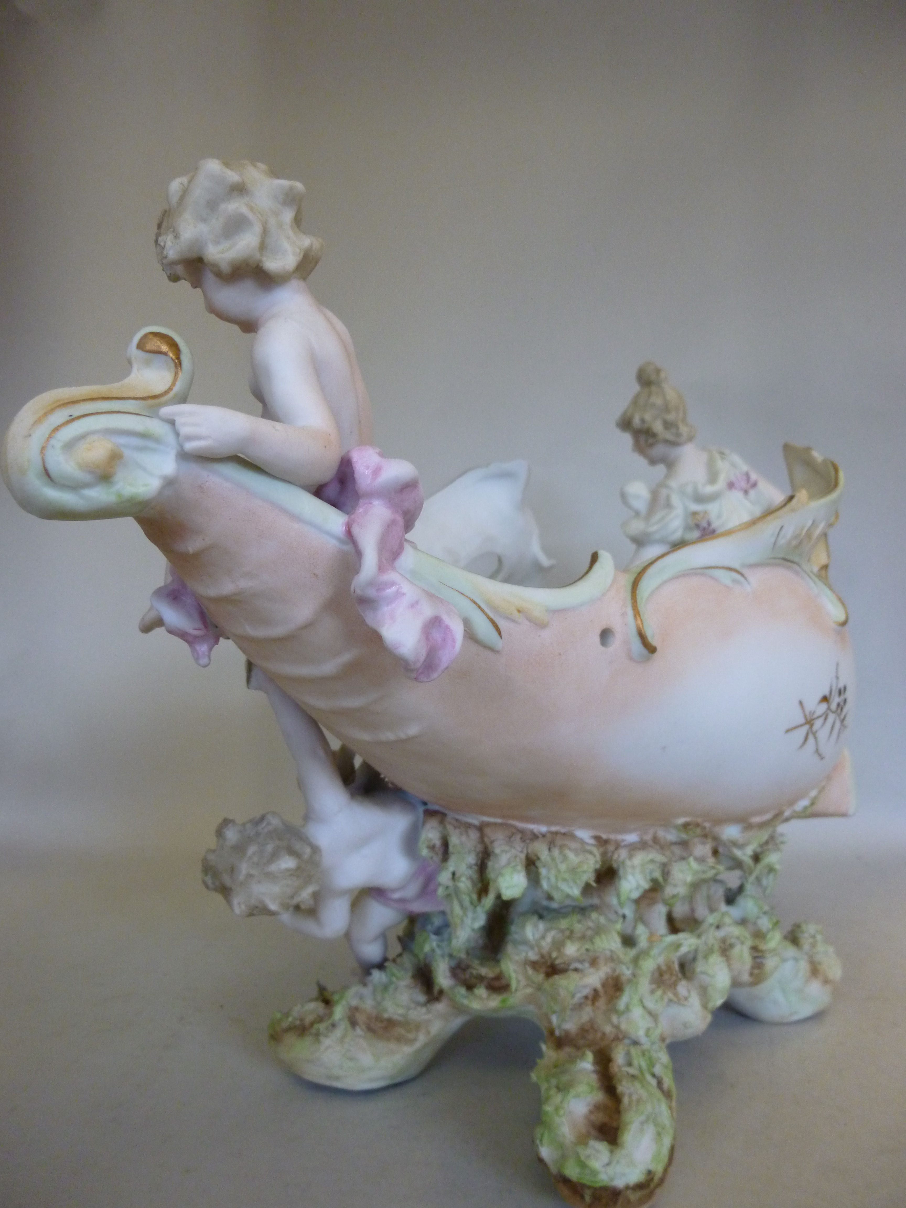 An early 20thC Austrian satin glazed por - Image 5 of 10